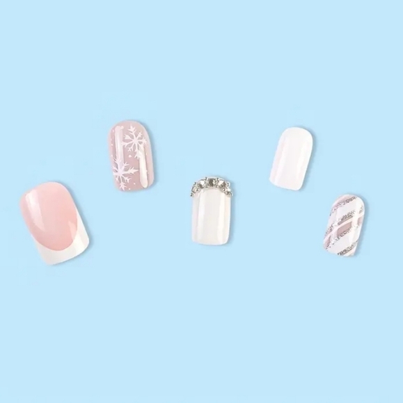 24 Pieces Fake Press On Nails - Picture 2 of 7